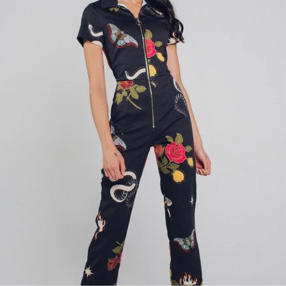 LENNI THE LABEL - Xeno Jumpsuit - Snake, Rose, Moth